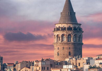 Discover the Galata Tower (Istanbul, Turkey)